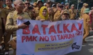 Demo Kepala Desa di Istana Soroti Kebijakan Dana Desa, Prof Sutan Nasomal Minta Menteri Dievaluasi