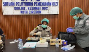 Sidokkes Polres Cirebon Kota Periksa Keamanan MBG di SPPG Drajat Kesambi 2
